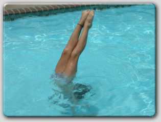 Harlee can never resist a handstand contest!